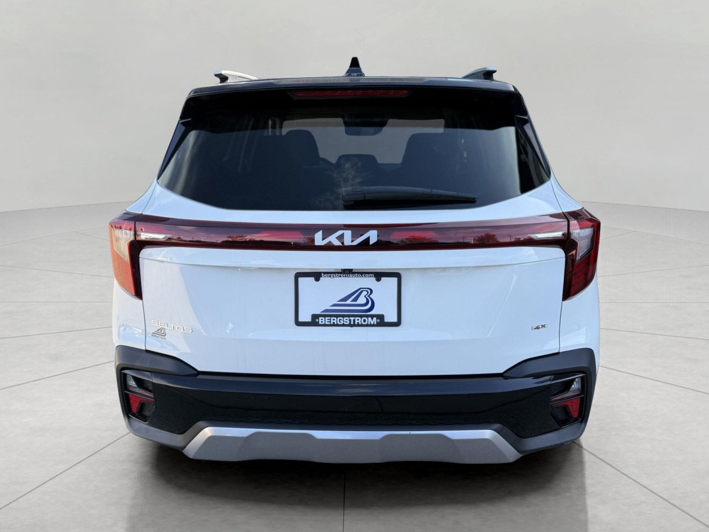 Used 2024 Kia Seltos SX AWD/4WD image 11