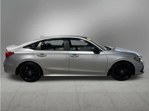 Used 2022 Honda Civic Sport image 6