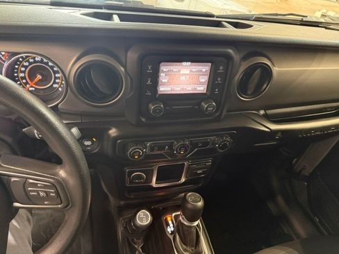 Used 2020 Jeep Wrangler Unlimited Sport AWD/4WD image 47