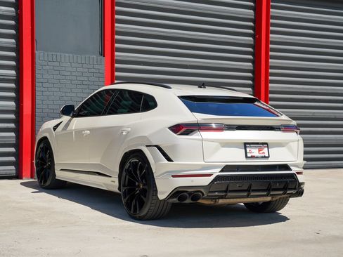 Used 2024 Lamborghini Urus S AWD/4WD image 14