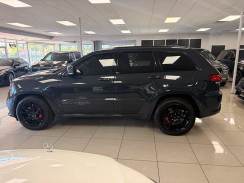 Used 2017 Jeep Grand Cherokee SRT AWD/4WD image 6
