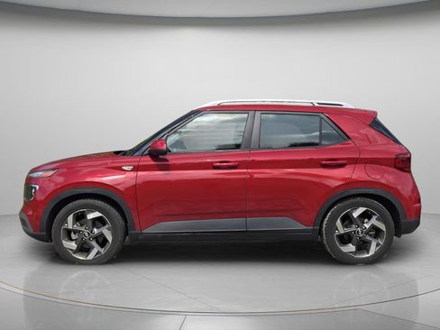 Used 2023 Hyundai Venue SEL FWD image 4