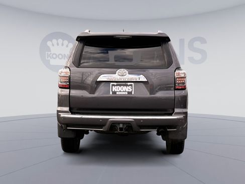 Used 2023 Toyota 4Runner Limited image 5