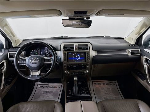 Used 2021 Lexus GX 460 Luxury w/ Sport Design Package AWD/4WD image 12