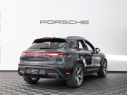 Certified 2026 Porsche Macan AWD/4WD image 7