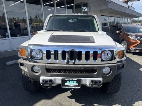 Used 2008 HUMMER H3 image 10