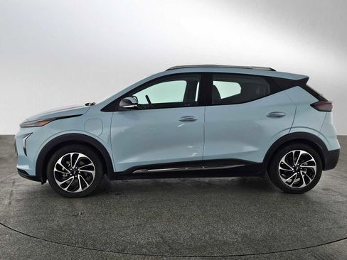 Used 2023 Chevrolet Bolt EUV Premier w/ Sun & Sound Package image 5