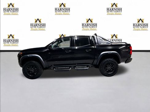 New 2025 Chevrolet Colorado ZR2 w/ Midnight Edition image 11