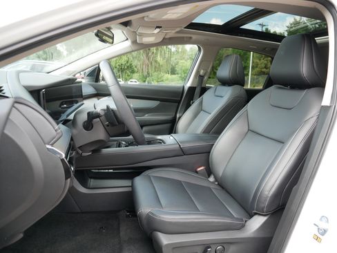 Certified 2025 Nissan Murano SL AWD/4WD image 34