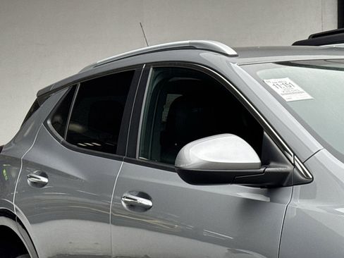 Used 2024 Buick Encore GX Sport Touring image 8