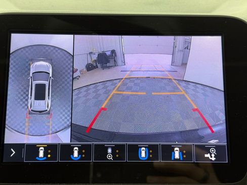 Used 2020 Chevrolet Equinox Premier image 15