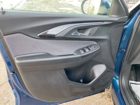 Used 2021 Chevrolet TrailBlazer LT w/ Convenience Package image 20