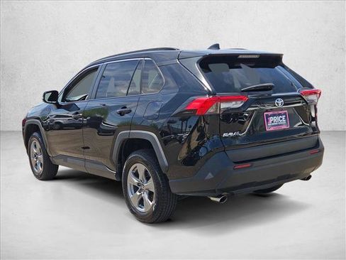 Used 2024 Toyota RAV4 XLE FWD image 8