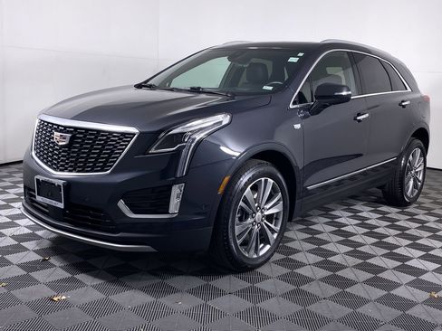 Certified 2022 Cadillac XT5 Premium Luxury w/ Technology Package image 17