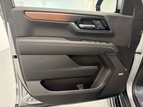New 2026 GMC Yukon Denali w/ Denali Reserve Package RWD image 11