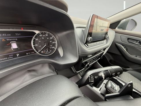 Used 2021 Nissan Rogue S image 21