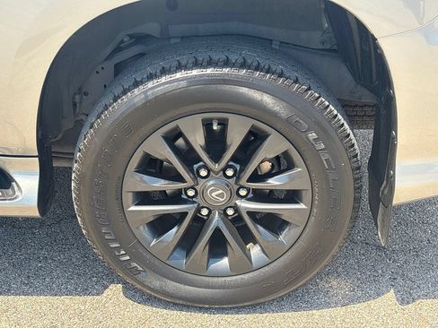 Used 2023 Lexus GX 460 Premium AWD/4WD image 15