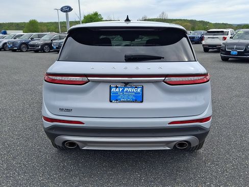 Certified 2025 Lincoln Corsair Reserve w/ Rear Removable Package Tray AWD/4WD image 5