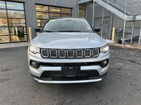 New 2026 Jeep Compass Limited w/ Sun, Sound & Navigation Group image 10