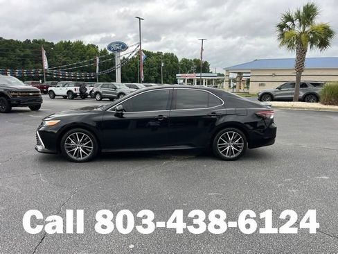 Used 2023 Toyota Camry XLE FWD image 35