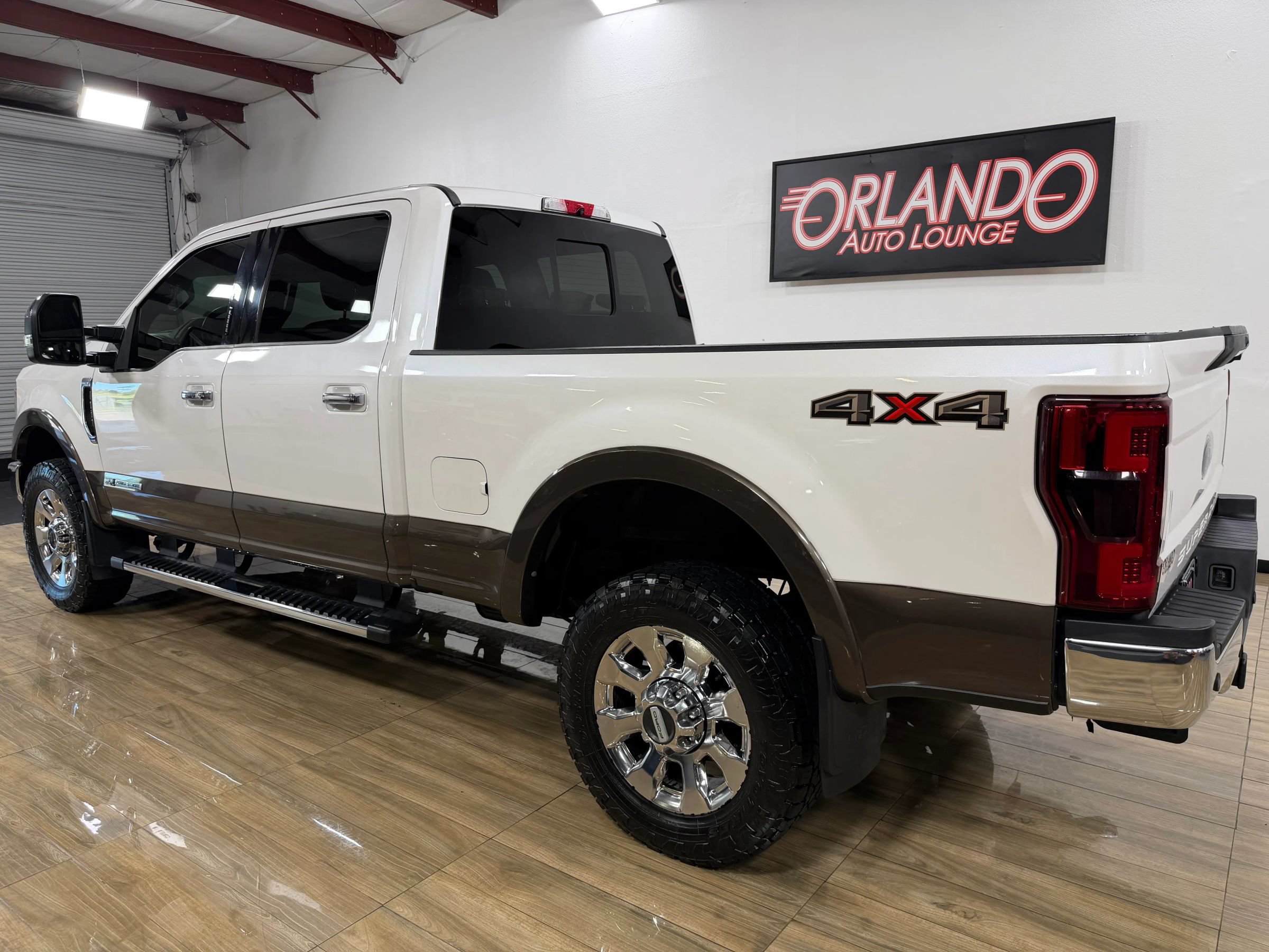 Used 2017 Ford F350 Lariat w/ Lariat Ultimate Package AWD/4WD image 10