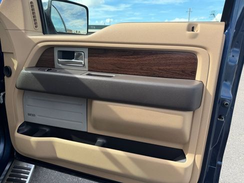 Used 2014 Ford F150 Lariat w/ Equipment Group 502A Luxury AWD/4WD image 14