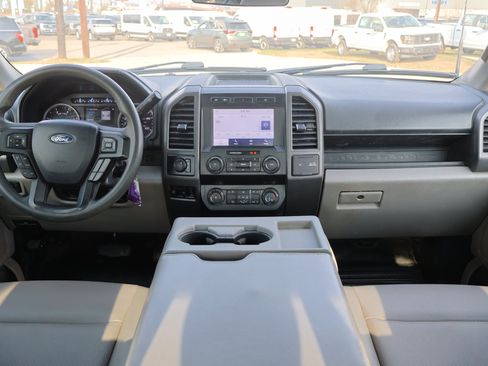 Used 2022 Ford F450 XL w/ Power Equipment Group image 26