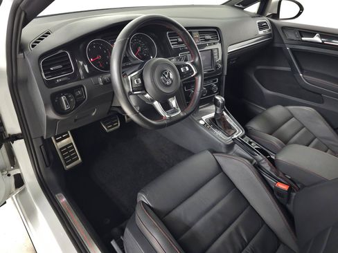 Used 2016 Volkswagen GTI SE FWD image 12