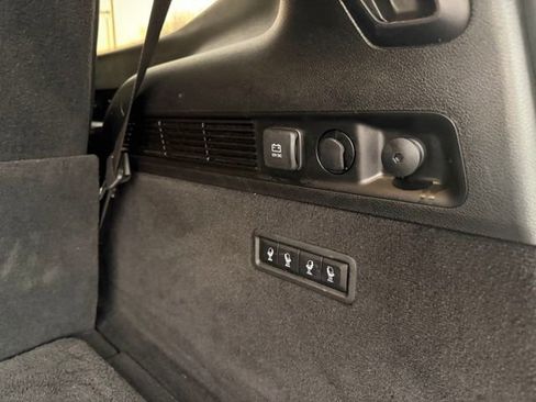 Used 2022 Jeep Grand Wagoneer Series III w/ Rear Seat Video Group 1 image 15