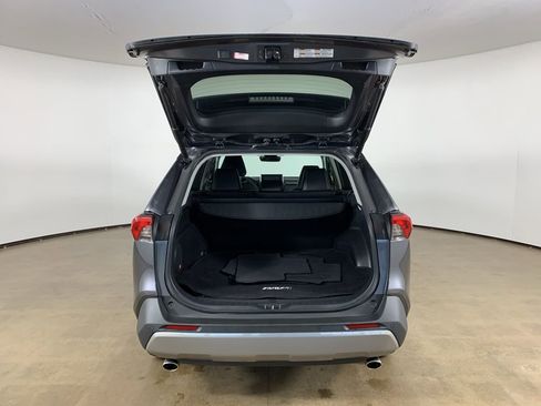 Used 2022 Toyota RAV4 Limited image 13