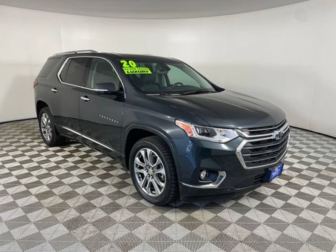Used 2020 Chevrolet Traverse Premier w/ LPO, Floor Liner Package AWD/4WD image 24