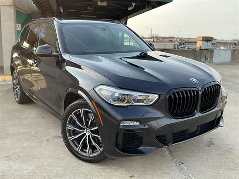 Used 2019 BMW X5 xDrive50i w/ M Sport Package image 8