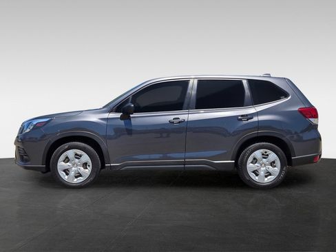 Used 2023 Subaru Forester AWD/4WD image 7