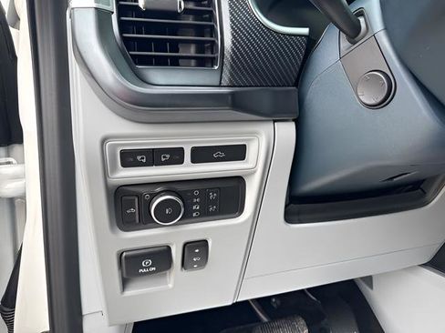 Certified 2022 Ford F150 Limited image 9