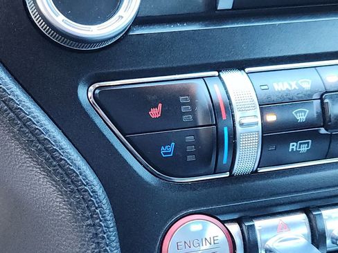 Used 2020 Ford Mustang Premium image 22