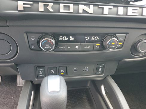 New 2025 Nissan Frontier SV w/ SV Convenience Package image 18
