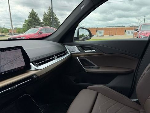 Used 2025 BMW X1 xDrive28i w/ Convenience Package AWD/4WD image 16
