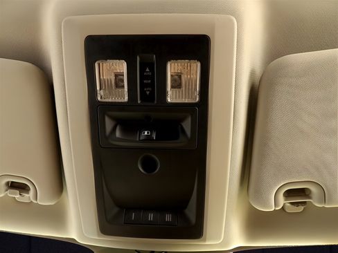 Used 2018 RAM 3500 Laramie w/ Sport Appearance Group image 12