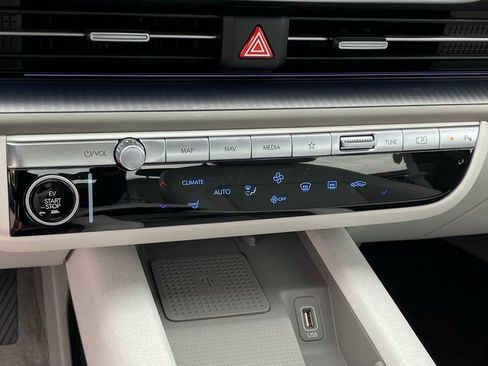 New 2025 Hyundai Ioniq 6 SEL image 16