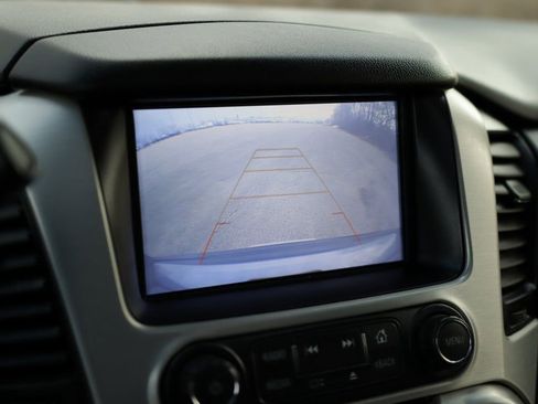 Used 2019 GMC Yukon SLT w/ Open Road Package image 17