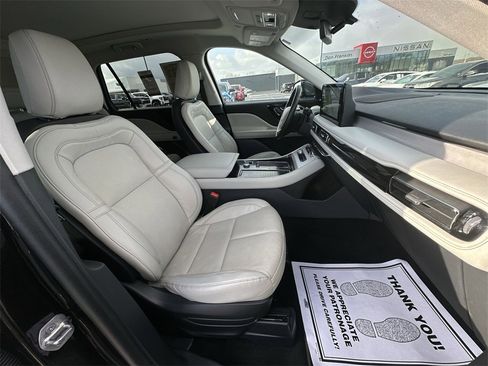 Used 2025 Lincoln Aviator Reserve image 26