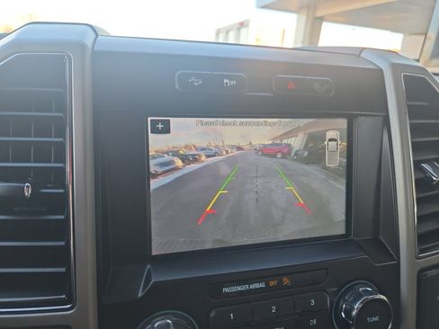 Used 2019 Ford F150 Lariat image 22