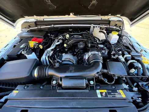 Certified 2022 Jeep Gladiator Sport image 34