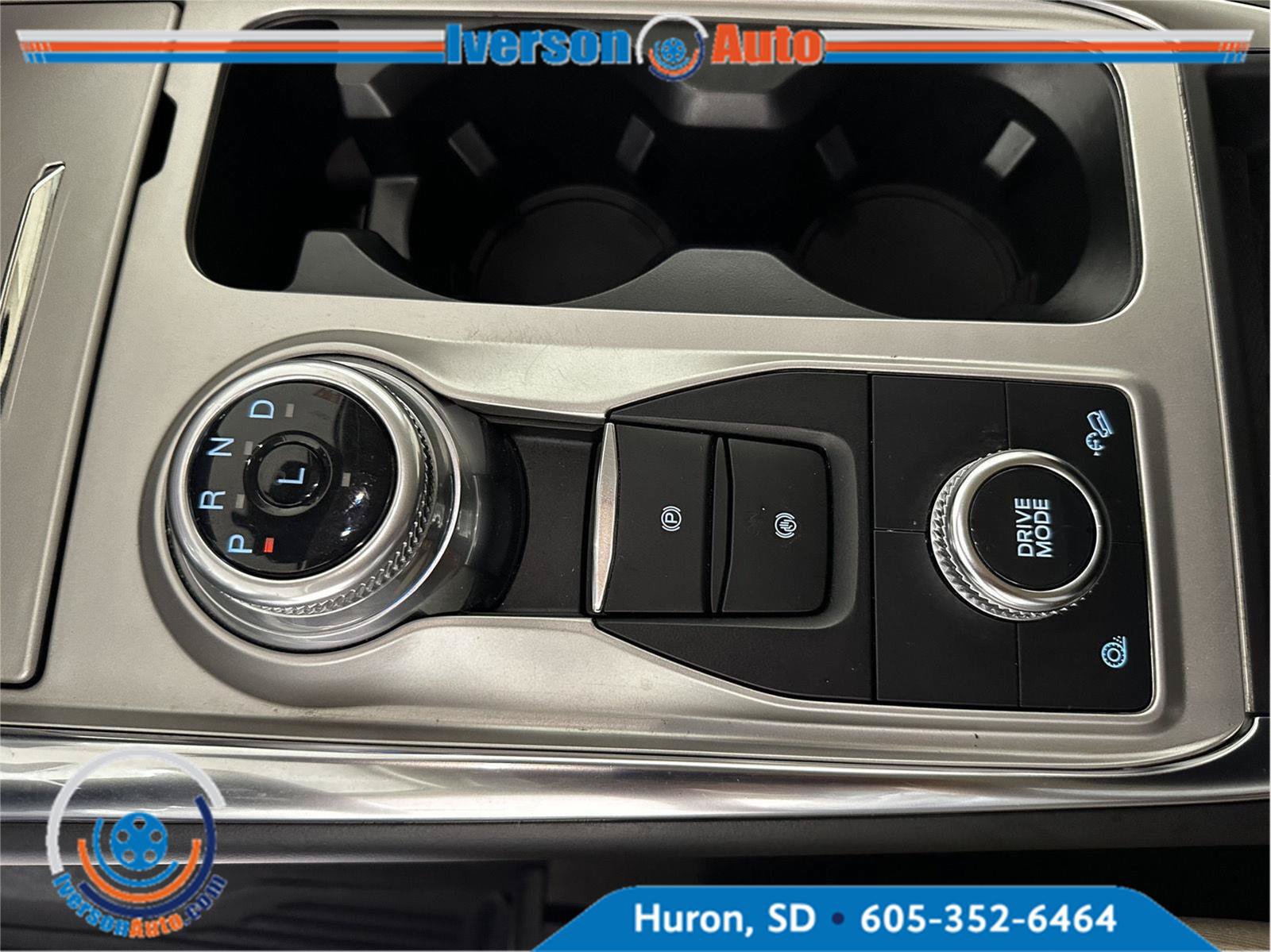 Used 2022 Ford Explorer XLT w/ Equipment Group 202A AWD/4WD image 20