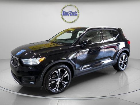 Used 2020 Volvo XC40 T5 Inscription AWD/4WD image 1