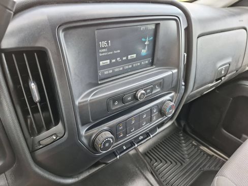 Used 2017 Chevrolet Silverado 2500 W/T w/ Snow Plow Prep Package AWD/4WD image 26