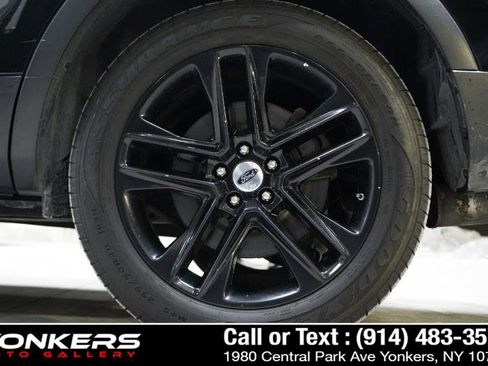 Used 2016 Ford Explorer XLT w/ Equipment Group 202A AWD/4WD image 24