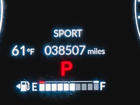 Used 2023 Honda CR-V Sport image 25