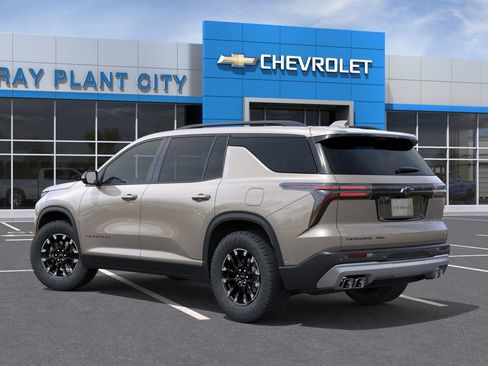 New 2026 Chevrolet Traverse Z71 w/ Driver Confidence Package AWD/4WD image 3