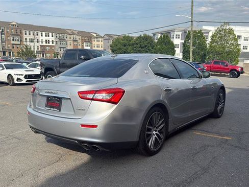 Used 2017 Maserati Ghibli RWD image 11
